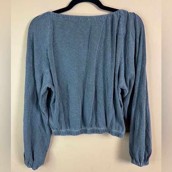 Sundry Women’s Size 0 XS Gray Mineral Wash Gathered Hem Blouse w/ Lantern Sleeve - Picture 4 of 5